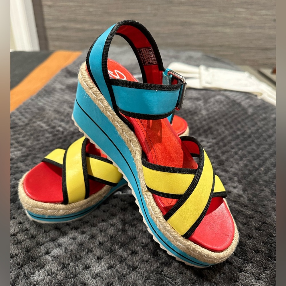 Sketcher memory foam wedges